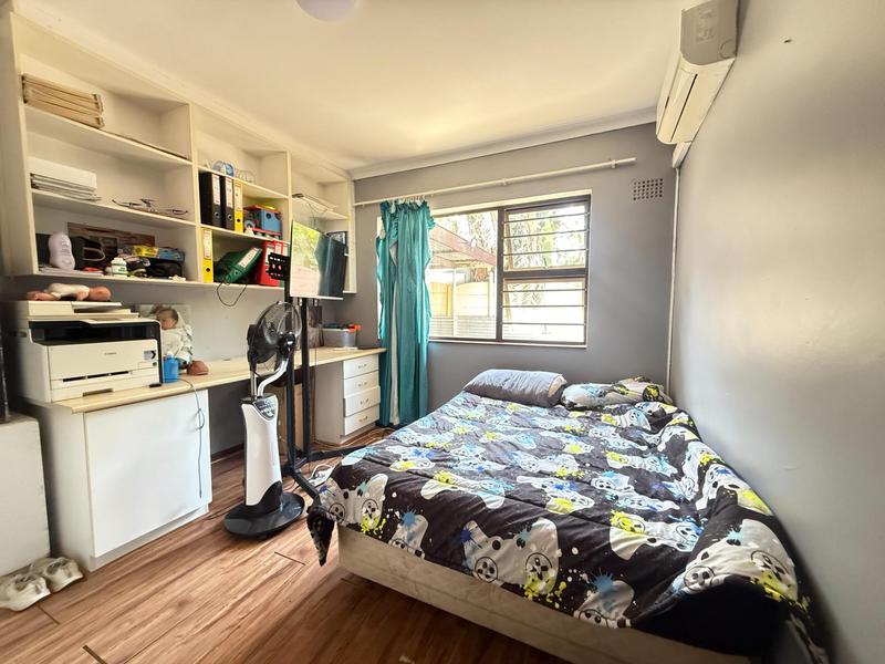 4 Bedroom Property for Sale in Bergzicht Western Cape